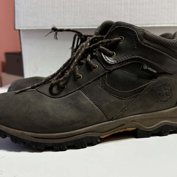 Boy's Timberland Work Boots- Size 7 - Picture 2 of 4